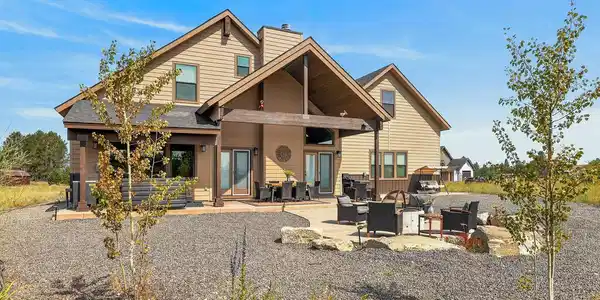 13102 Hawks Bay Road