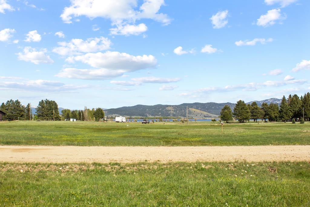 Image 2: Lake & Mountain Views to the East