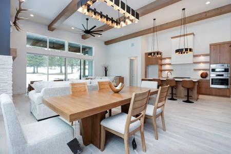 3853 Village Loop