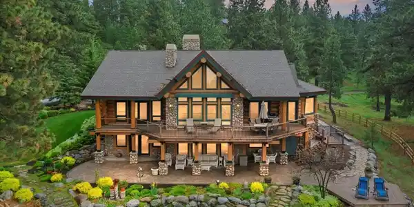 1533 Pine Lakes Ranch