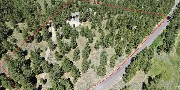 Image 3: Approximate Property Boundary