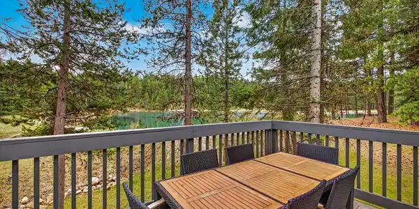 108 Eagle Shores Court