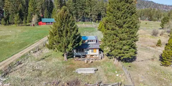 Image 4: Great Location