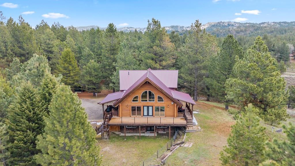 Image 2: Log Home