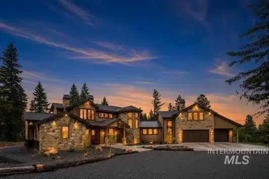 Image 1: Main View