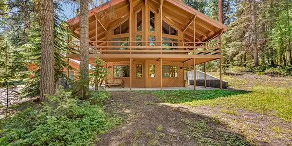 1050 Shady Lane Loop