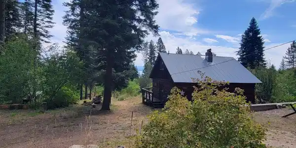 1208 Fox Road
