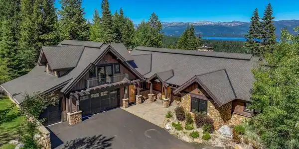 655 Lichen Lane