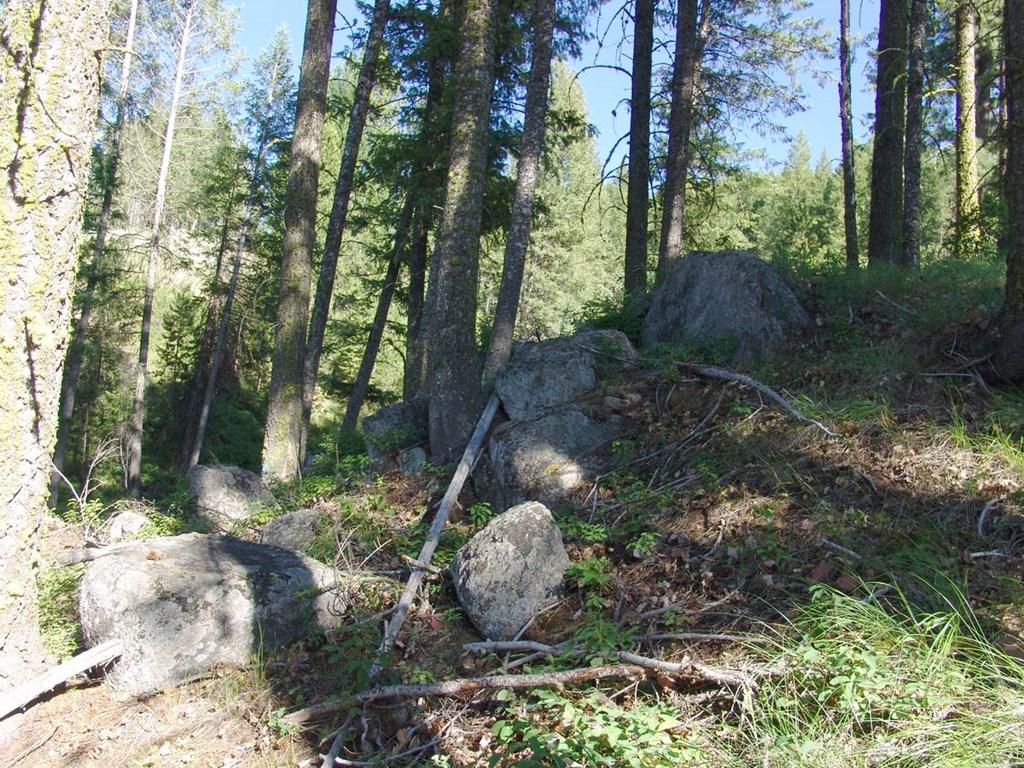 Image 3: Beautiful Rock Outcroppings