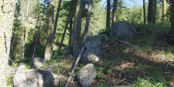 Image 3: Beautiful Rock Outcroppings
