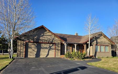 1085 Graham Drive