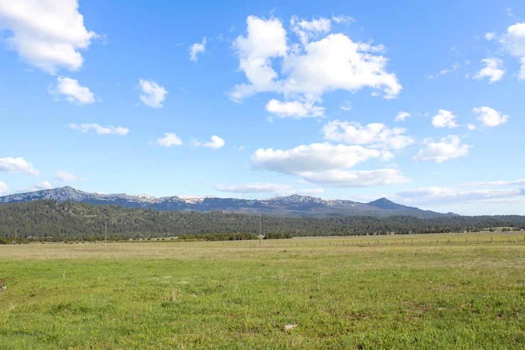 Image 2: 360 Degree Mountain Views