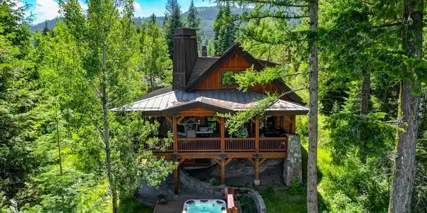 16 Haystack Court