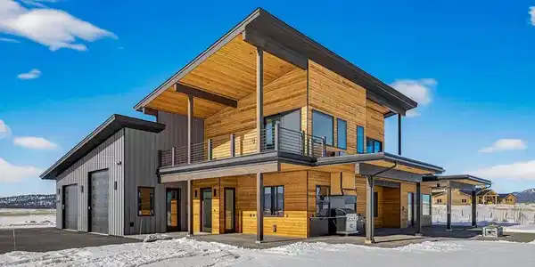 6 Compass Lane