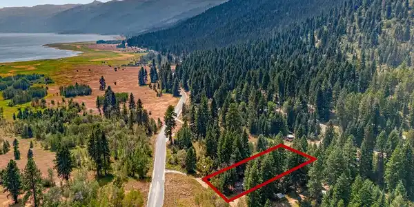 1677 Aspen Trail