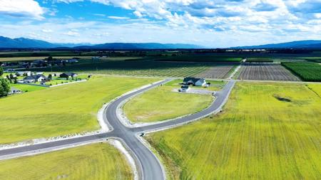 Lot 34 Holbrook Estates