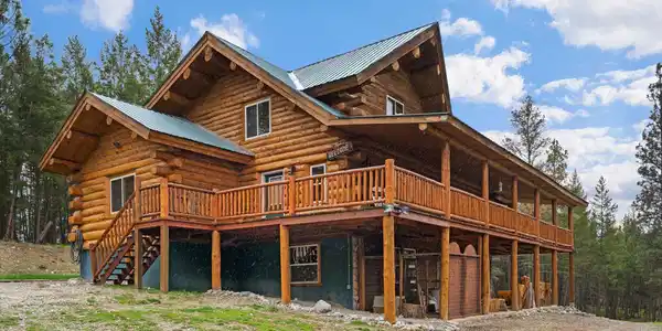 226 Angel Trail