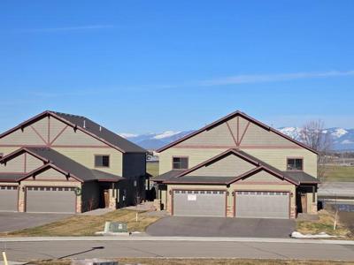 175 Meadow Vista Loop