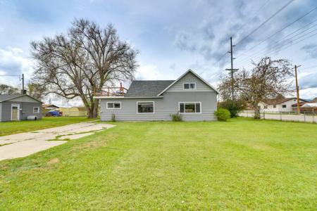 503 7th Avenue W