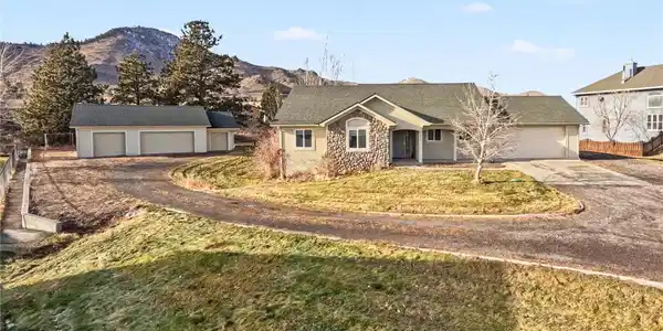 6870 Scratchgravel Drive
