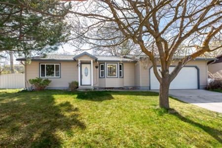 132 Meadowlark Court