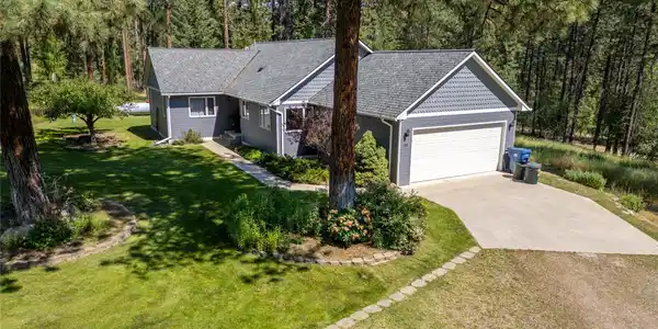 20 Syringa Lane