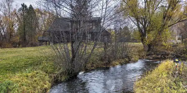116 Alberta Way
