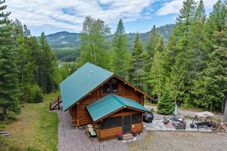 1087 Lakeview Lane