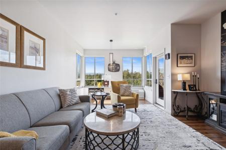 100 Woodlands Way