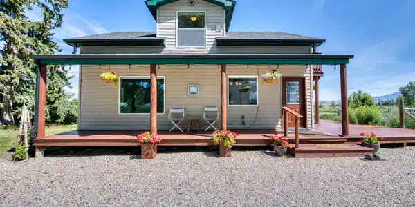 255 Meadowlark Lane
