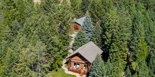 1323 Tobacco Road