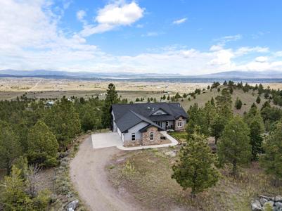 8235 Evergreen Drive