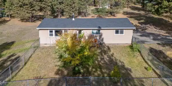 13 Greenwood Trail
