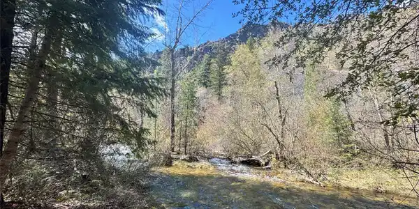 84 Beaver Pond Road