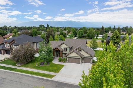 11 White Bark Lane