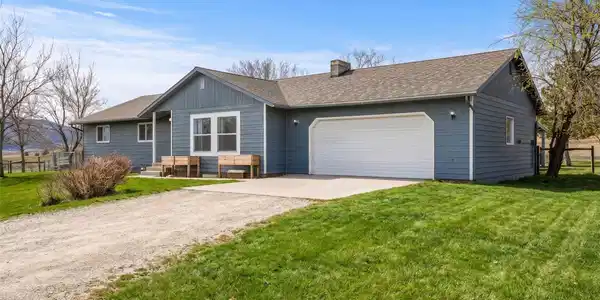 5651 Skyview Drive