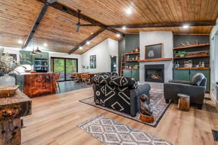 3219 Bear Creek Road