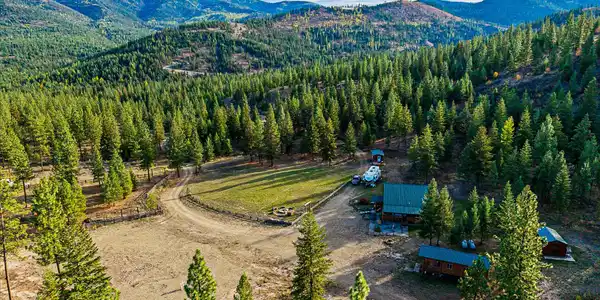 Nhn Bulls & Bucks Ranch