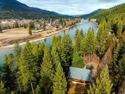 716 Kootenai River Road