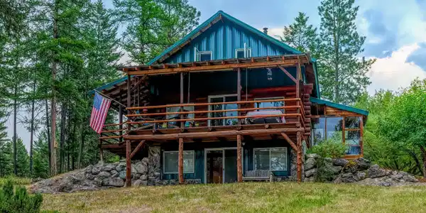 5899 Black Lake Road