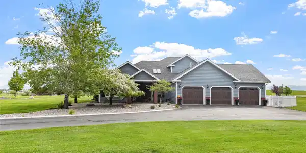 1333 Creekside Drive