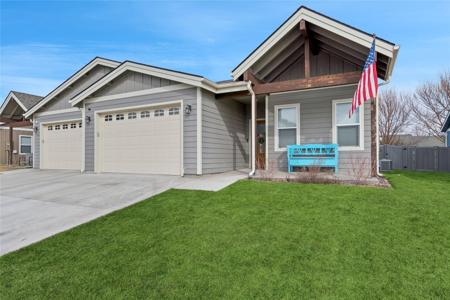 1507 Destiny Lane