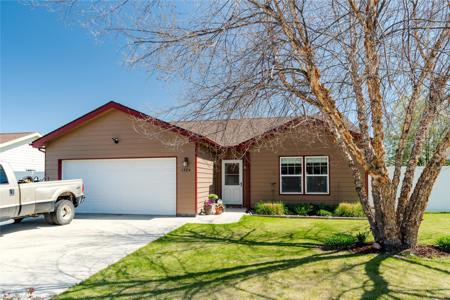 1384 Klondyke Loop