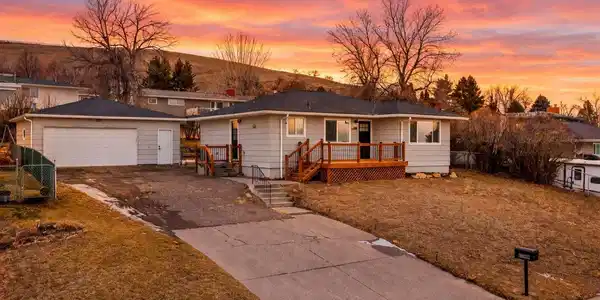 1308 1st West Hill Drive