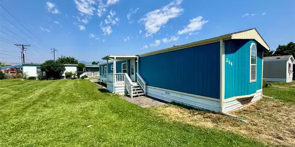 204 N Travois