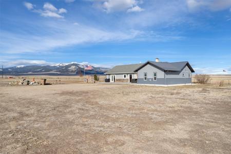 110 Mountain View Lane