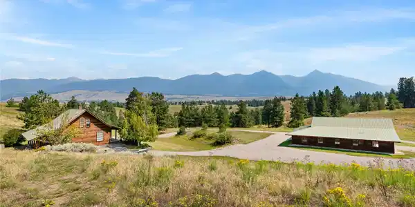 121 Dancing Prairie Lane
