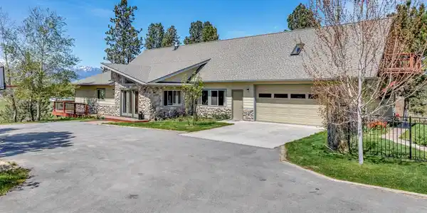 553 Cow Creek Lane