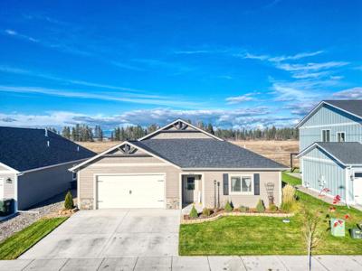 4019 Snowberry Avenue