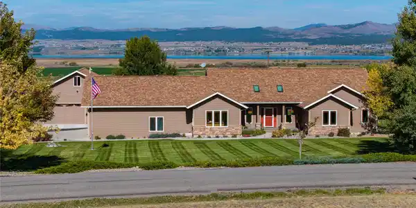 4412 Fox View Loop